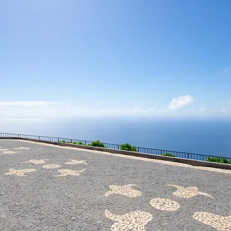 Villa Leonor Cliffside Retreat