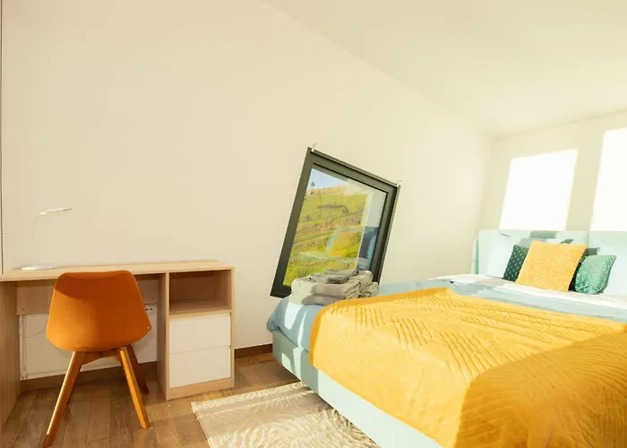 Leonor Cliffside Retreat Willa Calheta (Madeira)