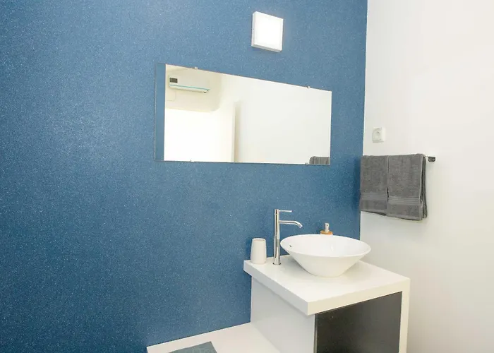 Leonor Cliffside Retreat