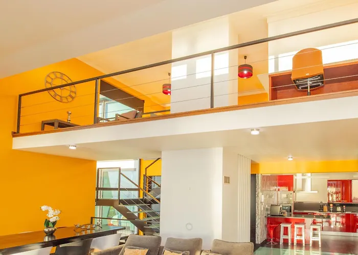 Leonor Cliffside Retreat *