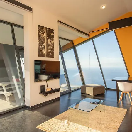 Leonor Cliffside Retreat Calheta (Madeira)