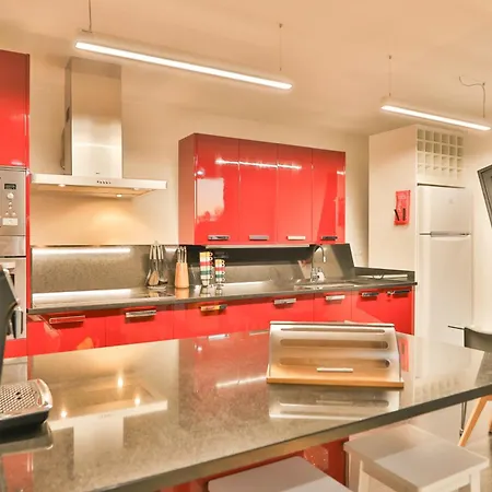 Leonor Cliffside Retreat Villa *