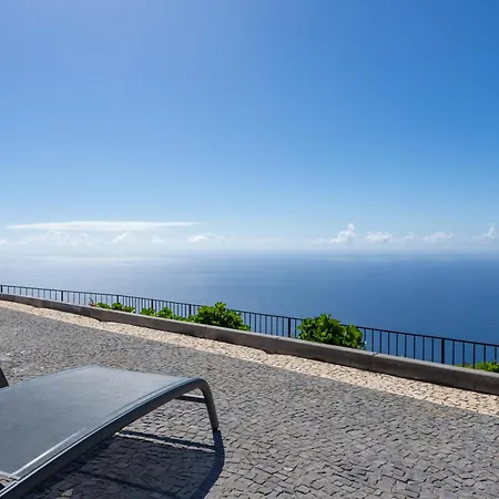 Villa Leonor Cliffside Retreat