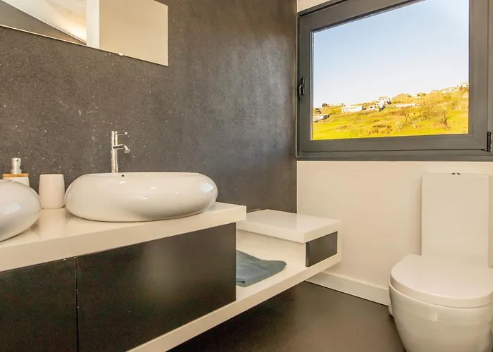 Villa Leonor Cliffside Retreat Calheta (Madeira)